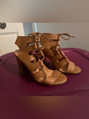 Women’s Tan Lace-Up Block Heel Sandals